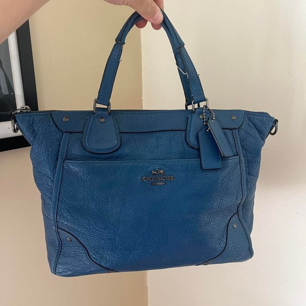 Y2K 2000s Coach Leather Mickie Shoulder bag / Hand bag ౨ৎ ⊹ ‧₊˚